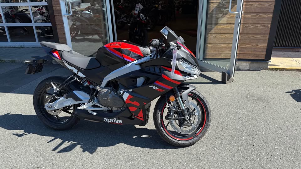 2025 RS457 RACING STRIPES - 2320 - DEAL PENDING