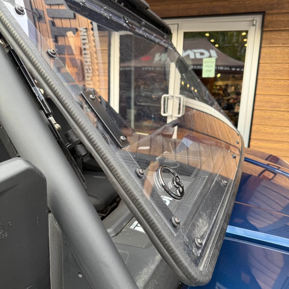 2023 CFMOTO UFORCE 1000 - 0950