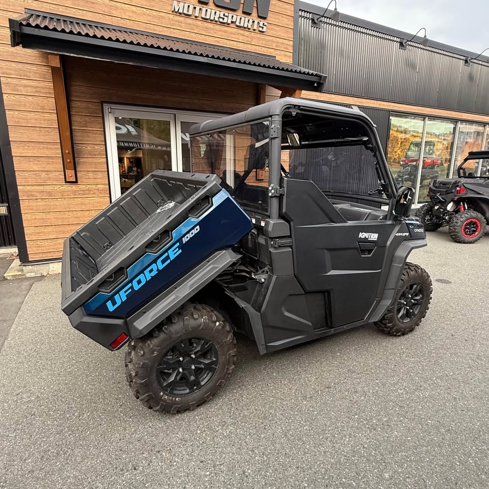 2023 CFMOTO UFORCE 1000 - 0950