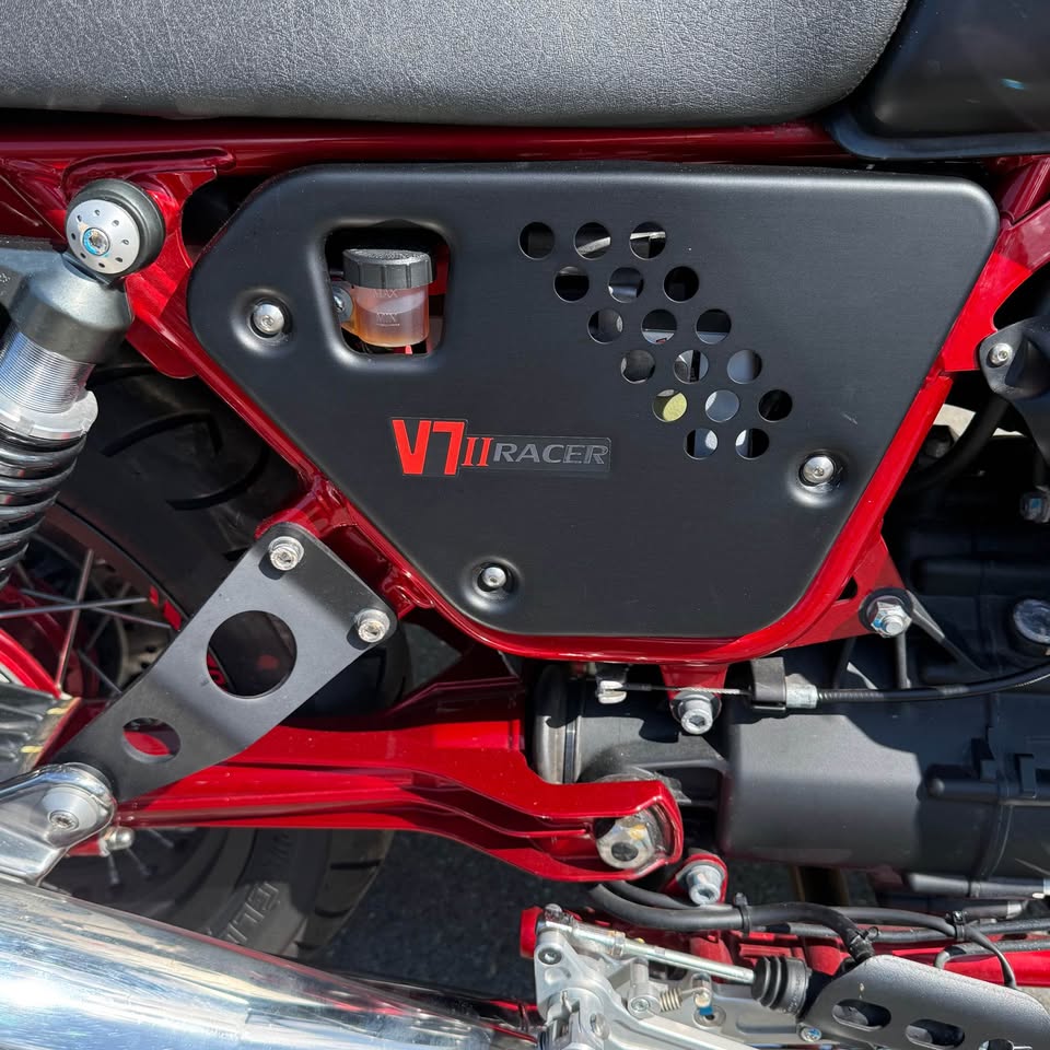 2016 MOTO GUZZI V7 RACER ii - SOLD