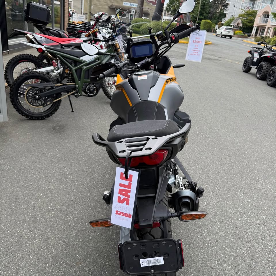 2025 Moto Guzzi Stelvio PFF - GIALLO SAVANA - 0160 DEMO