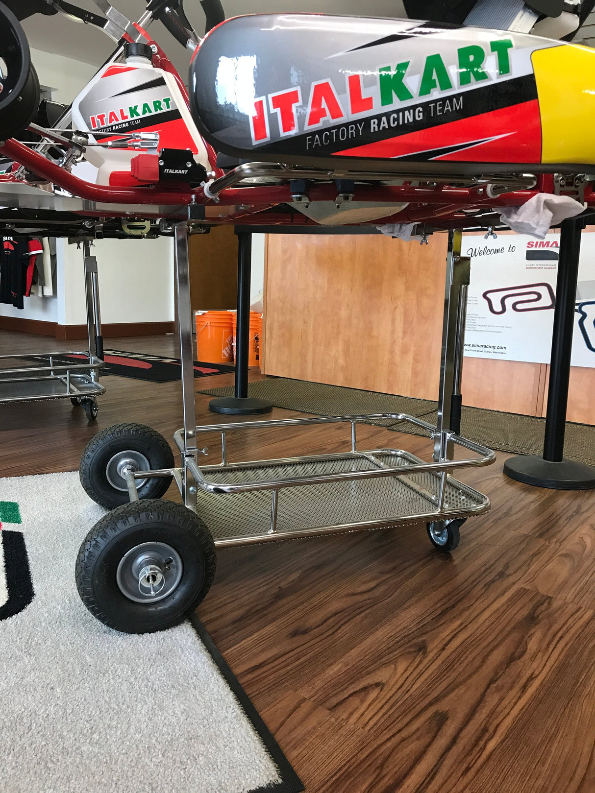 CHROME KART STAND - HQ