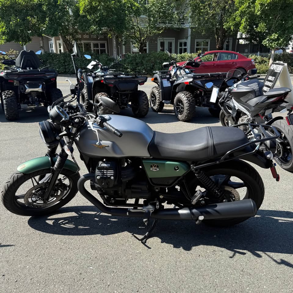 2021 Moto Guzzi V7 Stone CENTANARIO - DEAL PENDING