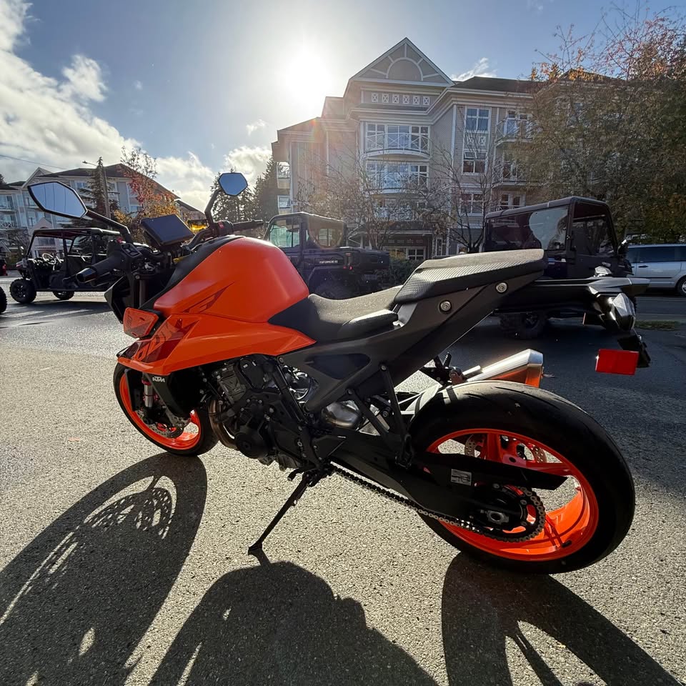 2024 KTM 990 DUKE - 9173