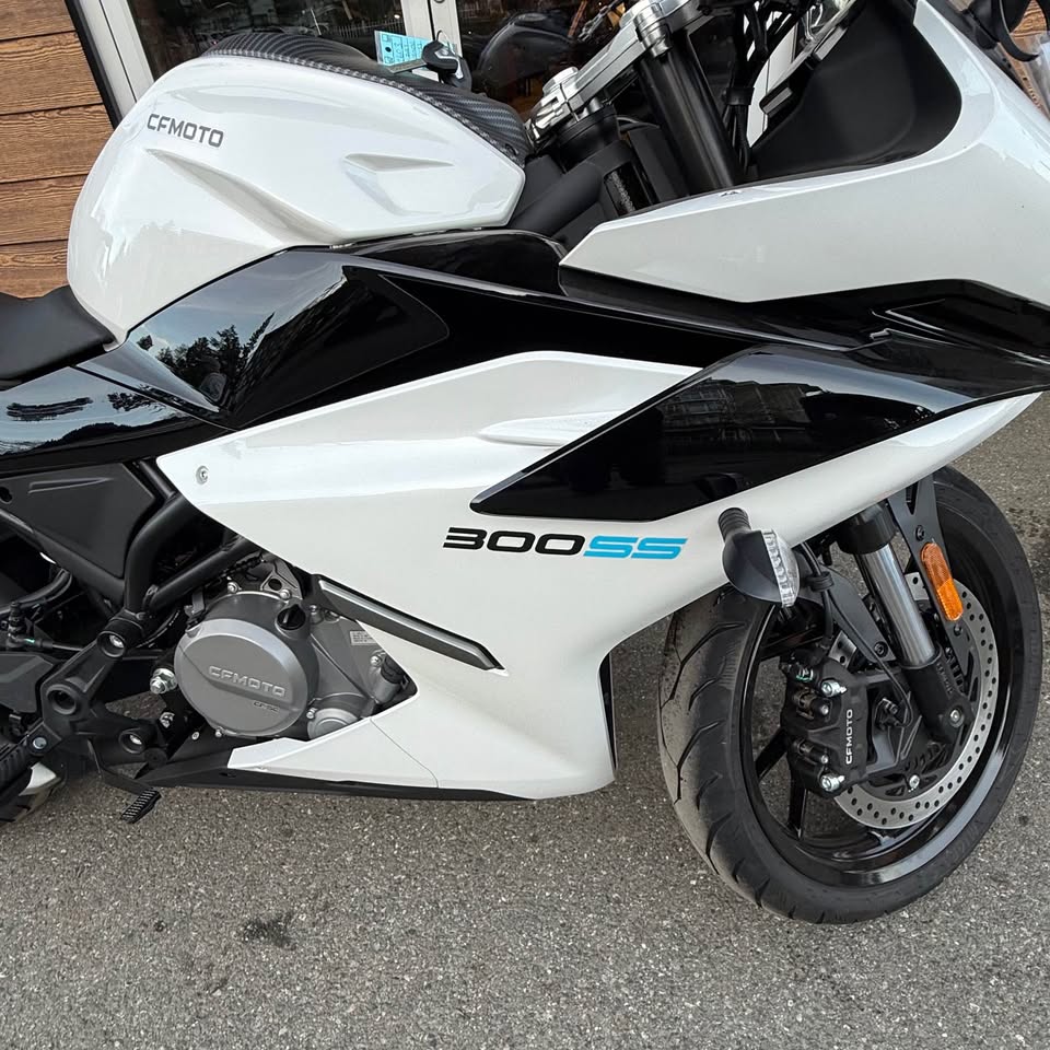 【美品】2025T-Fight 300S G3 2025〕T-Fight 300S - テニス通販のテニスプレイスピア