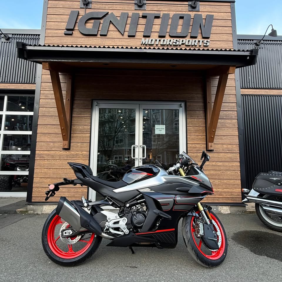 Representative dealership photo — 2026 CFMOTO 450SS; same model and colour, not unit-specific