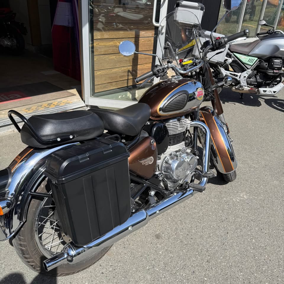 2022 Royal Enfield Classic 350 - 2708