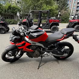 2026 TUONO 457 - PIRANHA RED - 1571