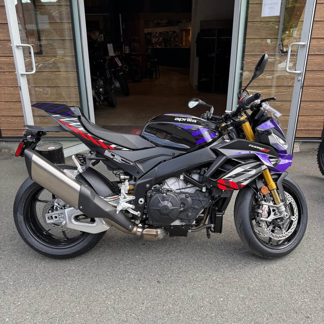 2027 Aprilia Tuono V4 Factory — image 1